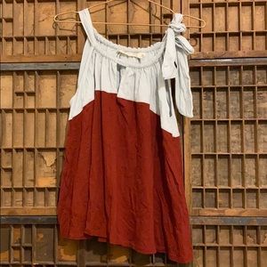 Color block sinched neckline tank